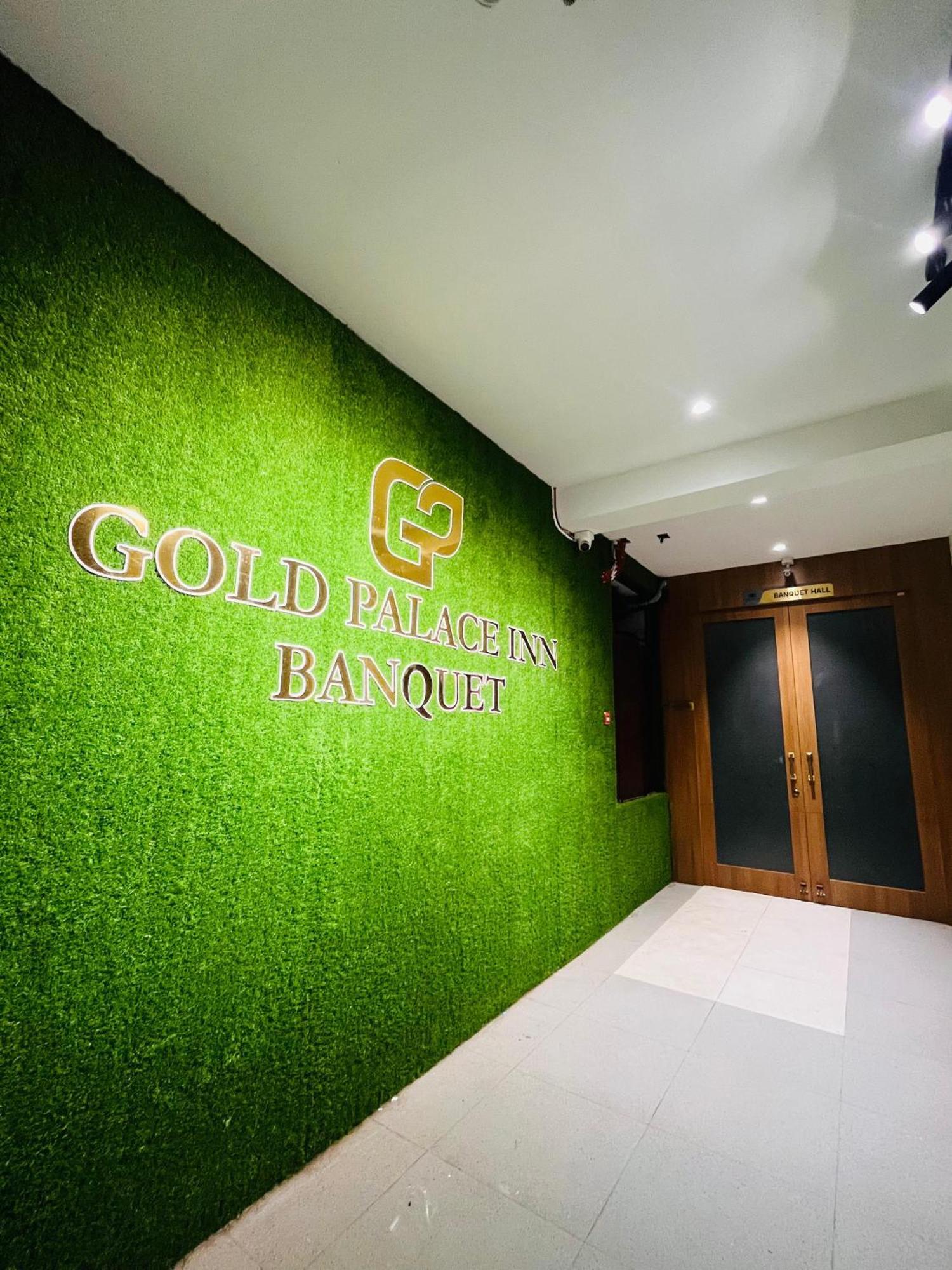 Hotel Gold Palace Inn Surat Dış mekan fotoğraf
