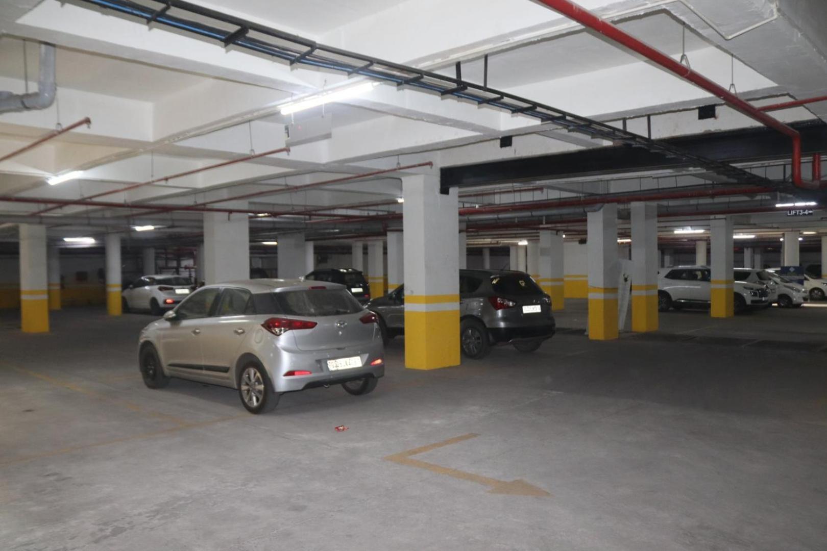 Hotel Gold Palace Inn Surat Dış mekan fotoğraf
