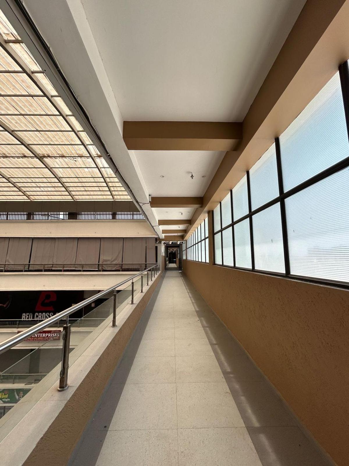 Hotel Gold Palace Inn Surat Dış mekan fotoğraf